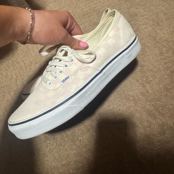 Vans - Picture 2 of 3